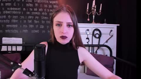 Snapshot of mistress_marlene chatting on 02/06/26, 08:51 Mistress Marlene online show from 02/06/26, 08:51