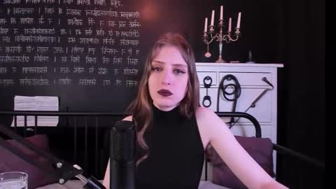 Snapshot of mistress_marlene chatting on 02/13/26, 07:37 Mistress Marlene online show from 02/13/26, 07:37