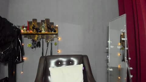 Mistress Pamela online show from 01/04/25, 05:16