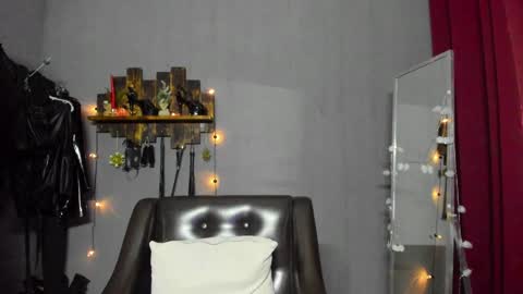 Mistress Pamela online show from 01/12/25, 05:34