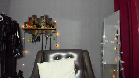 Mistress Pamela online show from 01/17/25, 06:36