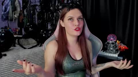 Dirty Priest and Ivi online show from 10/26/25, 08:59