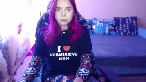 Snapshot of mistressbailey_x chatting on 09/16/25, 09:21 Miss Bailey online show from 09/16/25, 09:21