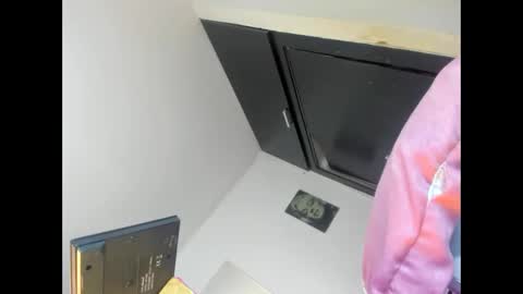 NAHOMY  online show from 04/01/26, 07:33