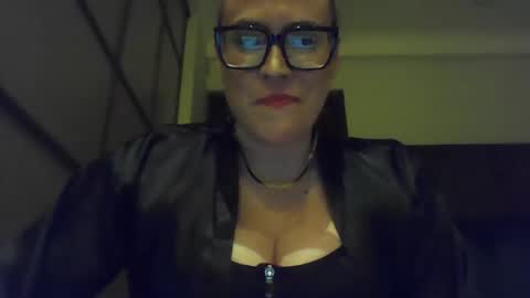 Snapshot of mistressdannydarko chatting on 03/16/26, 06:56 mistressdannydarko online show from 03/16/26, 06:56
