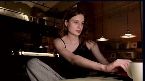 Snapshot of mistresselizy chatting on 05/18/26, 08:58 mistresselizy online show from 05/18/26, 08:58