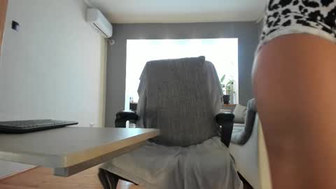 MitressEllie--Your Bratty Miss online show from 09/18/25, 12:07