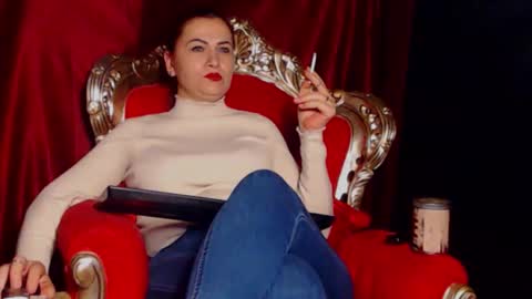 Snapshot of mistressfabiola chatting on 11/12/25, 07:57 Mistress Fabiola online show from 11/12/25, 07:57