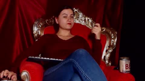 Snapshot of mistressfabiola chatting on 03/10/26, 07:41 Mistress Fabiola online show from 03/10/26, 07:41