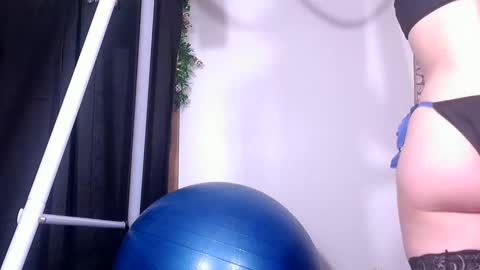 Snapshot of mistressgoddessanastasia chatting on 11/28/25, 11:07 mistressgoddessanastasia online show from 11/28/25, 11:07