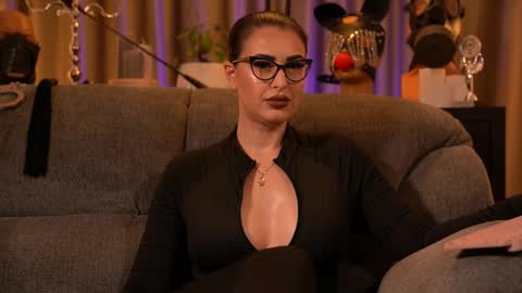 Mistress Kelly online show from 11/17/25, 12:49