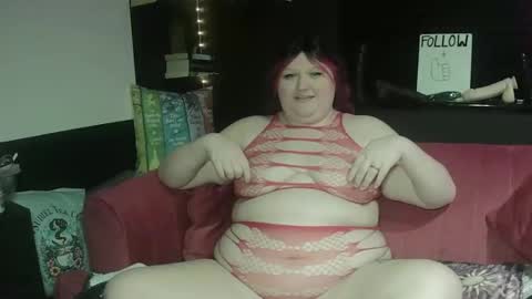 Snapshot of mistresslillie chatting on 04/17/26, 09:07 mistresslillie online show from 04/17/26, 09:07