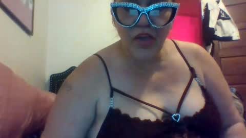 Snapshot of mistressmich623603 chatting on 12/19/25, 06:59 thick playful mistress new mature hornygranny online show from 12/19/25, 06:59
