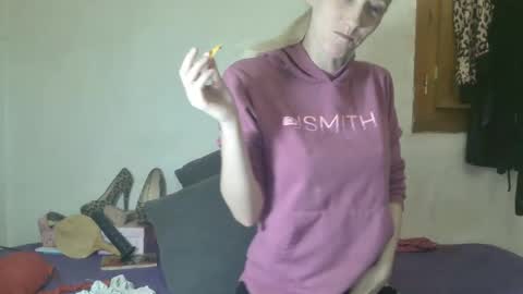 mistressmilly32 online show from 11/09/25, 02:26