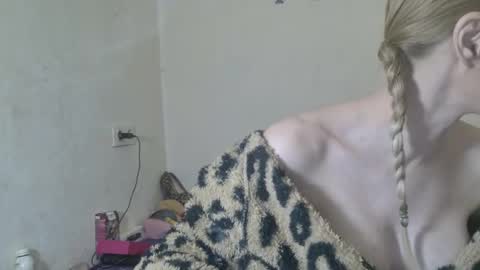 mistressmilly32 online show from 02/08/26, 08:51