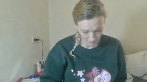 mistressmilly32 online show from 04/19/26, 08:57