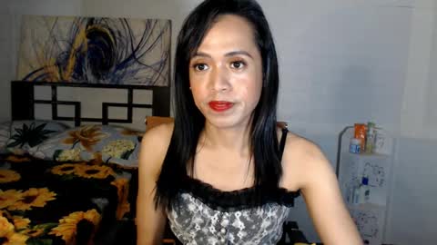 Snapshot of mistressnicoletrans chatting on 12/21/24, 03:20 SexyCutieNicole online show from 12/21/24, 03:20