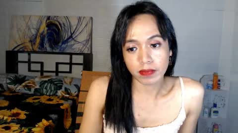 Snapshot of mistressnicoletrans chatting on 01/04/25, 02:25 SexyCutieNicole online show from 01/04/25, 02:25