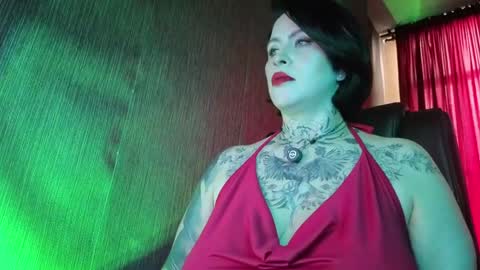 Mistress olivia online show from 04/05/26, 05:43