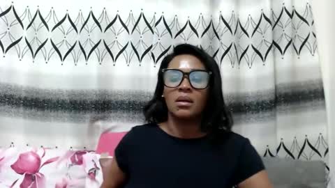 Snapshot of mistressshirleyx chatting on 09/15/25, 12:16 mistressshirleyx online show from 09/15/25, 12:16