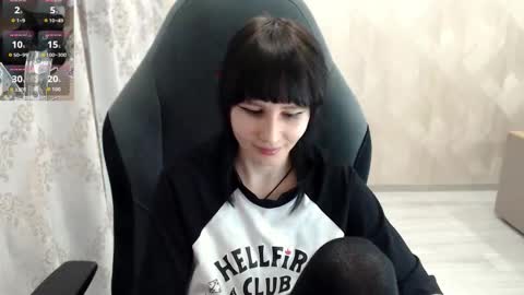 misty_dark online show from 10/10/25, 10:25
