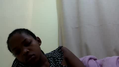 Snapshot of misty_shee chatting on 05/25/26, 08:53 misty_shee online show from 05/25/26, 08:53