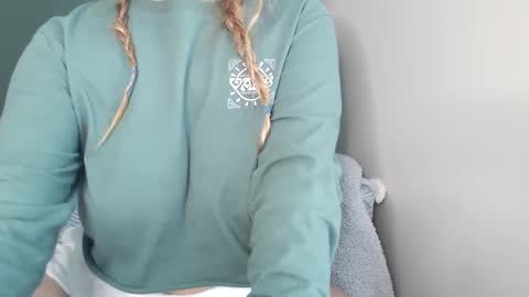 Misty Morgan online show from 09/11/25, 08:42