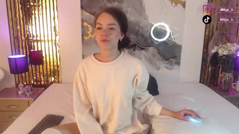 Mtica Brennet online show from 02/28/26, 06:36