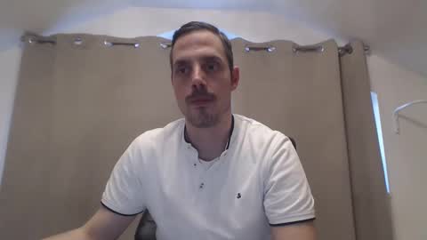 Snapshot of mitsch01 chatting on 02/04/25, 12:44 Mitsch online show from 02/04/25, 12:44