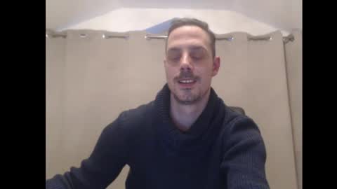 Snapshot of mitsch01 chatting on 02/20/25, 04:14 Mitsch online show from 02/20/25, 04:14