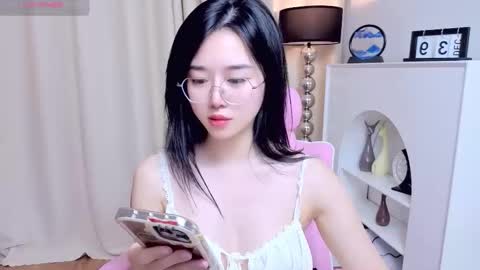 Snapshot of miu99999 chatting on 06/05/26, 07:58 miu99999 online show from 06/05/26, 07:58