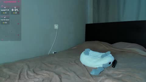 Mia 3 online show from 12/29/24, 07:39