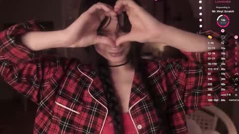 Yuka online show from 12/05/25, 05:53