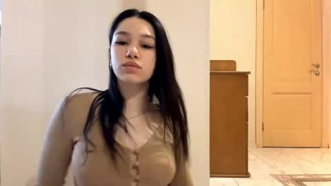 Snapshot of mivve chatting on 03/20/26, 10:53 Eva online show from 03/20/26, 10:53