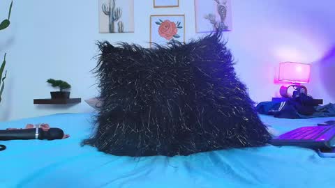 Snapshot of miwa_cutte chatting on 12/24/24, 07:44 Miwa online show from 12/24/24, 07:44