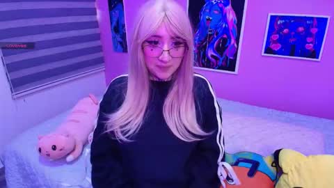  Miwa Violet  online show from 01/31/26, 07:11