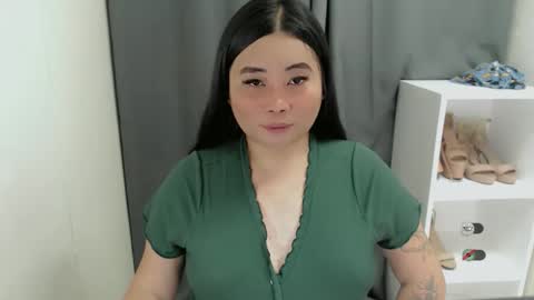 Snapshot of miya_licious chatting on 04/06/26, 12:50 cassie marie online show from 04/06/26, 12:50