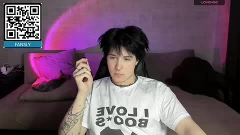 Snapshot of miya_meow_miku chatting on 10/03/25, 07:11 MeowMiku online show from 10/03/25, 07:11