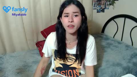 Miyakabebe online show from 11/30/25, 12:09