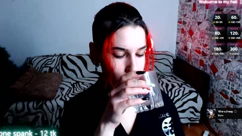 Snapshot of miyaway chatting on 12/21/24, 12:27 Miya Weekend this week Wednesday and Thursday online show from 12/21/24, 12:27