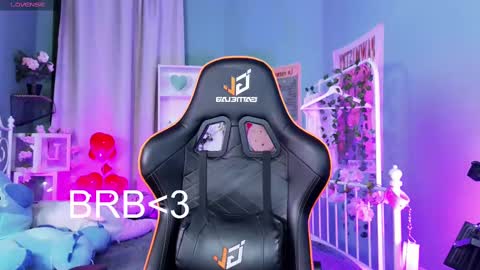 Mizuki online show from 02/14/25, 11:42