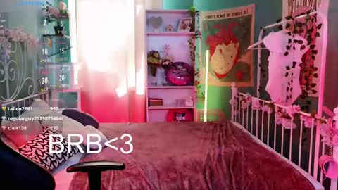 Mizuki online show from 03/09/25, 12:09