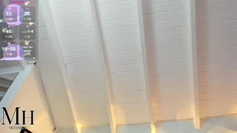 Snapshot of mizzhell_ chatting on 11/25/25, 12:05 mizzhell_ online show from 11/25/25, 12:05