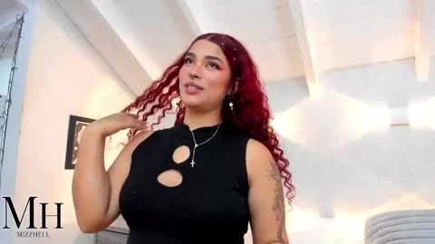 Snapshot of mizzhell_ chatting on 12/17/25, 03:34 mizzhell_ online show from 12/17/25, 03:34