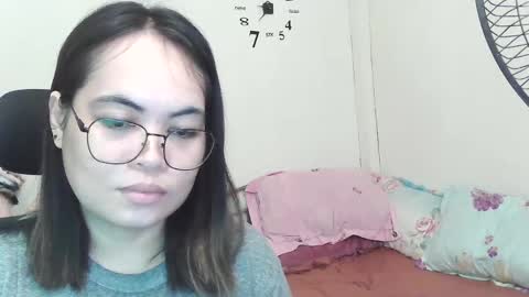 Snapshot of mizzmay chatting on 01/19/25, 01:33 Mizzmay online show from 01/19/25, 01:33