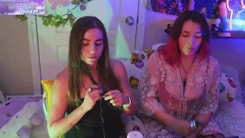 Hera  Tethra Bathtub stream  20k followers  Ask about our custom videos3 online show from 01/22/25, 02:14