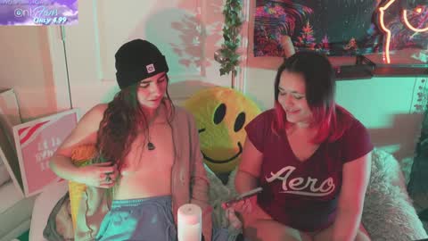 Hera  Tethra Bathtub stream  20k followers  Ask about our custom videos3 online show from 01/30/25, 05:28