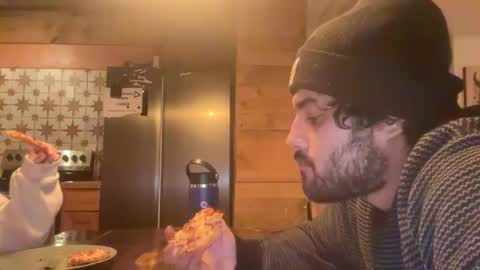 Snapshot of mjayx99 chatting on 02/04/25, 01:56 mjayx99 online show from 02/04/25, 01:56