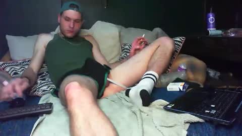 Snapshot of mjjunior1999 chatting on 09/28/25, 12:32 MikeyRix online show from 09/28/25, 12:32