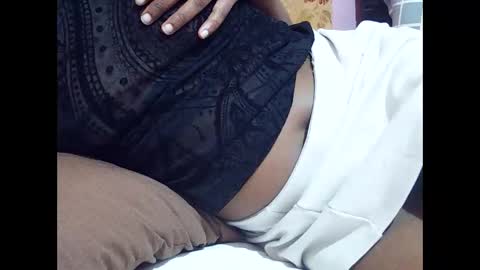 Snapshot of mlle_kali chatting on 09/16/25, 01:06 Mlle Kali online show from 09/16/25, 01:06